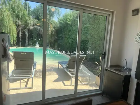 Venta Casa en El Centauro 4 Dormitorios Canning 100