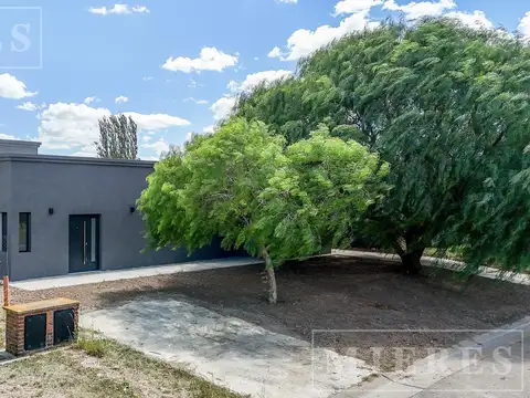 Casa en Alquiler de 3 dormitorios