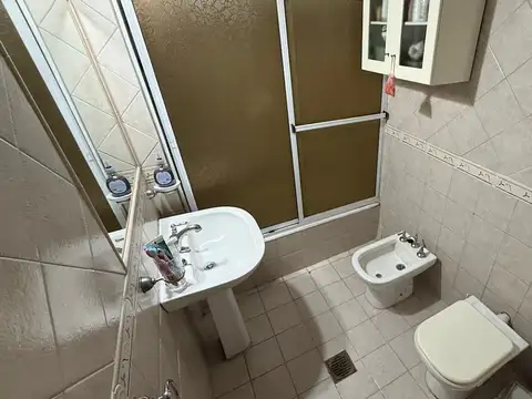Depto Tipo Casa 5 ambientes con 1 baño