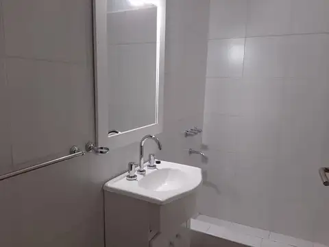 Galpon en Venta en Morón, USD 190.000
