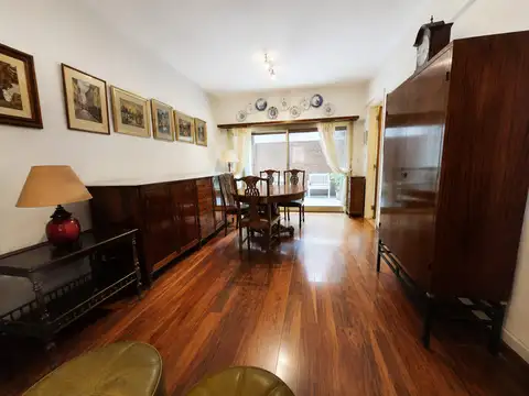 Alto Palermo, 218 metros, tipo casa con gran patio, cochera y baulera en Palermo