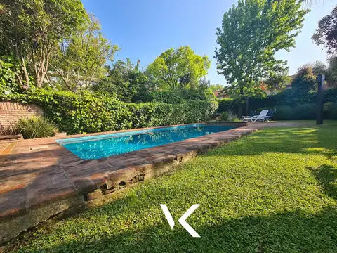 Casa en Alquiler Temporal con 2 cocheras