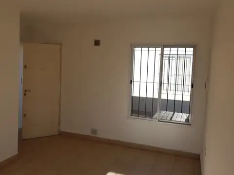 Confortable Departamento de 3 ambientes en Condominio a metros de Ruta 8 - San Miguel