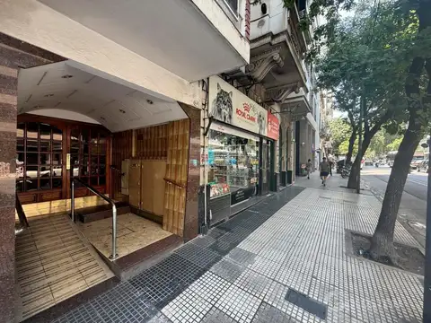 Av. Corrientes al 4500