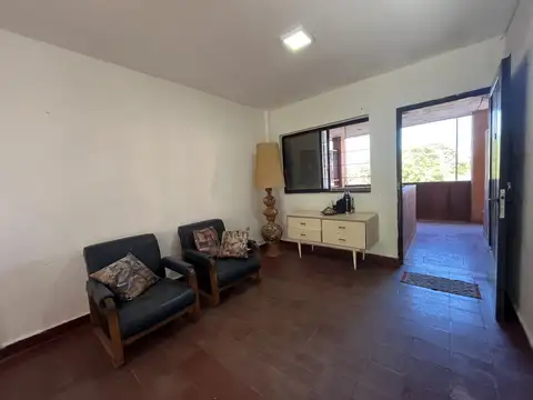 Cosquín y Av El Maestro , Piso 1