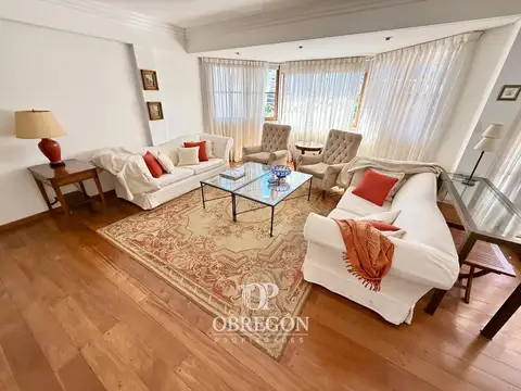 Departamento en Venta de 4 dormitorios