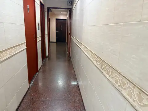 Avenida Boyacá 400, Piso 1