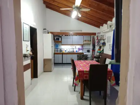 Comodo ph al fondo venta en General San Martin