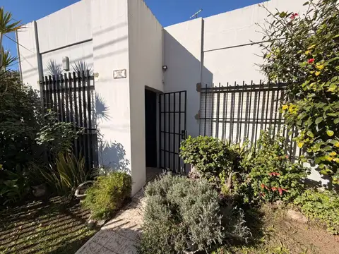 Juan Llerena 1100
