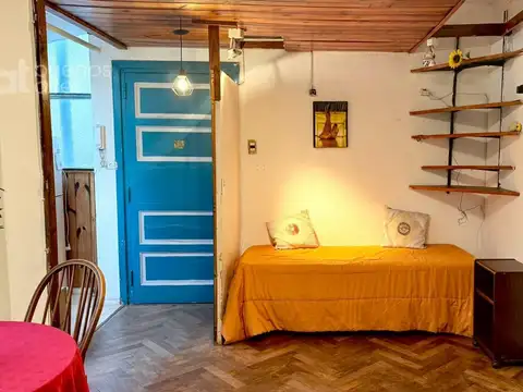 Departamento monoambiente con terraza en Balvanera en Alquiler Temporario