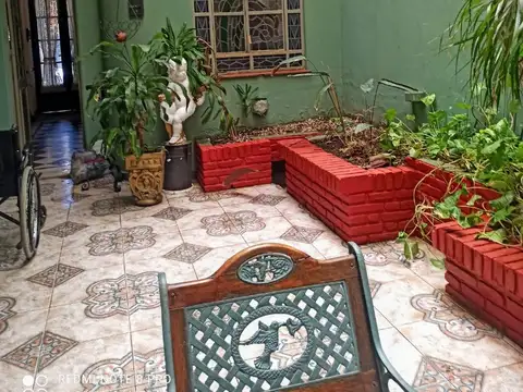 Casa 7 ambientes con 3 baños