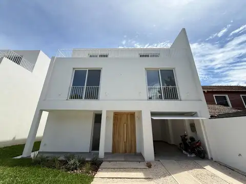 CASA 5 AMBIENTES EN ALQUILER EN MARTINEZ A ESTRENAR
