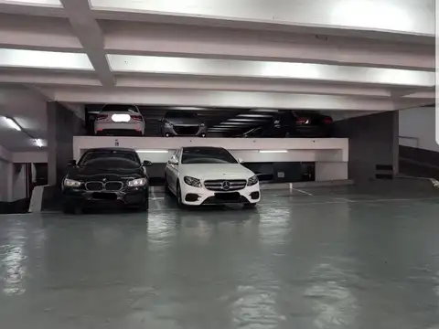 Muy Buena Cochera - Ingreso por Rampa -