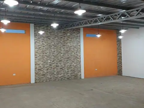 Casa 5 ambientes con 2 baños