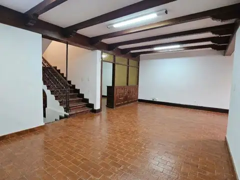 Casa en Alquiler en Zona Centro, USD 2.500