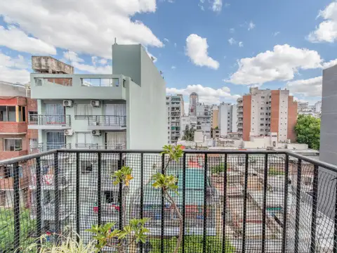 VENTA - DEPARTAMENTO 4 AMBIENTES - DOBLE BALCON - PISO ALTO -SUBTE B -  ALMAGRO