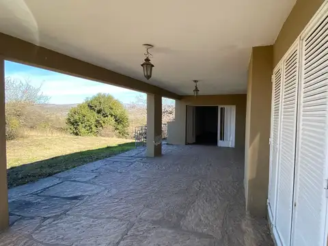 VENTA CASA 2 DORM + MONOAMBIENTE EN MAYU SUMAJ