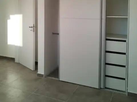 Departamento en Alquiler en Ituzaingó Norte, $ 750.000