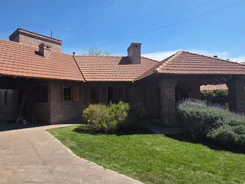 CASA EN BARRIO PRIVADO LAS CANDELAS I