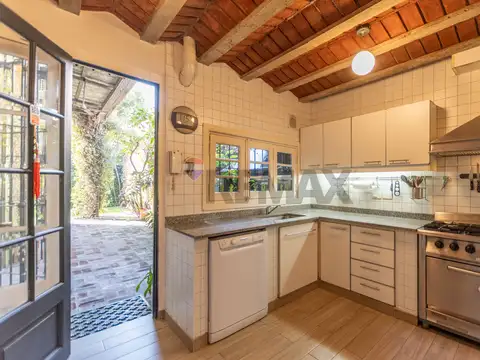 Casa en Venta con 1 cochera
