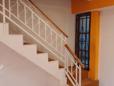 Casa 6 ambientes con 3 baños