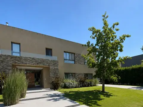 Casa en Venta en La Lomada De Pilar, USD 690.000