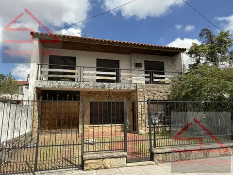 Chalet en Venta 5 amb. - lote de 10 x 40 - Ramos Mejia