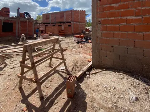 Departamento 4 ambientes con 2 baños