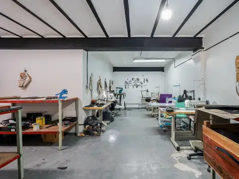 Local en Venta en Barracas, USD 185.000