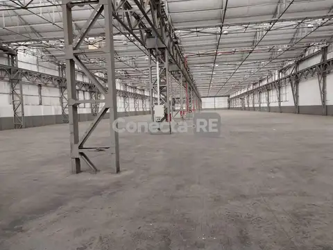 Depósito 665 m² en Alquiler - Predio Cerrado en Pergamino