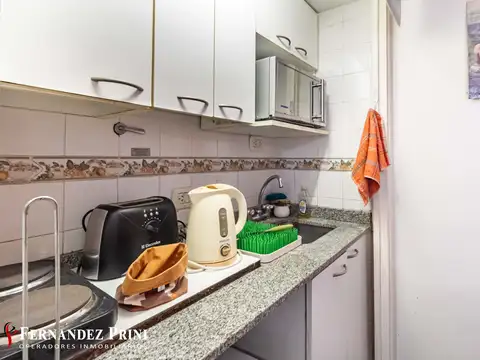 Monoambiente amoblado con patio