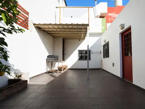 Depto Tipo Casa en Venta de 3 ambientes