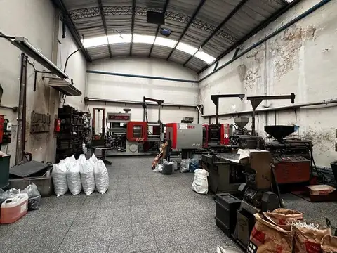 Galpon en Alquiler A Estrenar