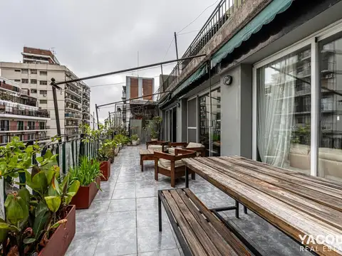Zabala e/ Avenida Luis Maria Campos y Arribeños