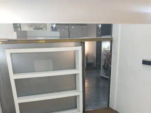 ECELENTE LOCAL CON ENTREPISO GALERÍA SAN JOSÉ