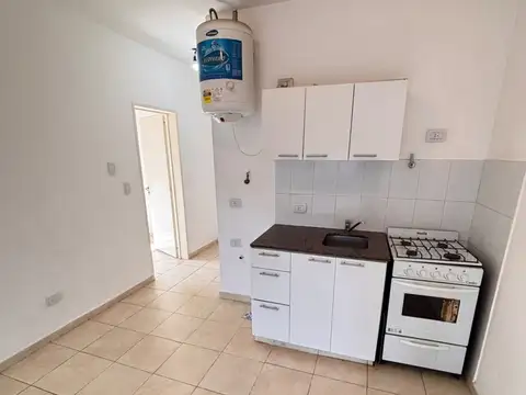 Departamento en Alquiler en Obligado, $ 700.000
