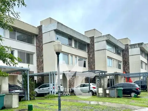 Casa en Alquiler de 3 dormitorios