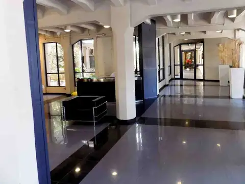 Avenida Alicia Moreau de Justo 1800