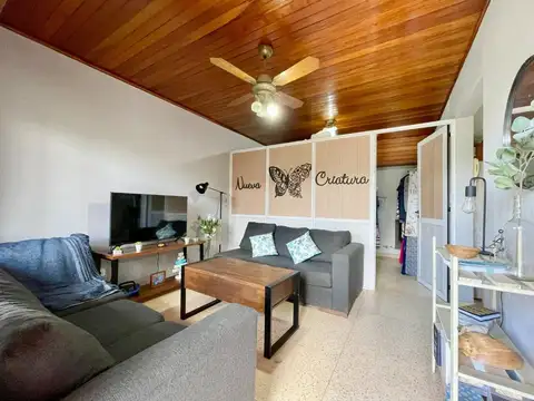 Casa 6 ambientes con 1 baño