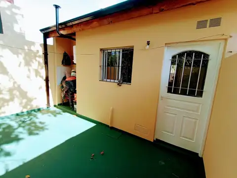 Depto Tipo Casa en Venta en Merlo, USD 215.000