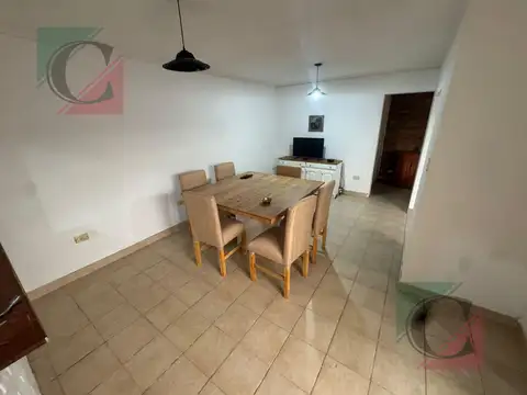Depto Tipo Casa 3 ambientes con 2 baños