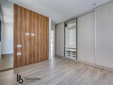 Departamento en Venta en Plaza Mitre, USD 285.000