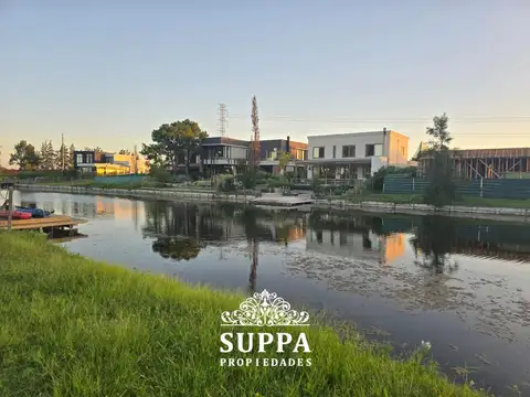 Terreno en Venta en Laguna Grande, USD 210.000