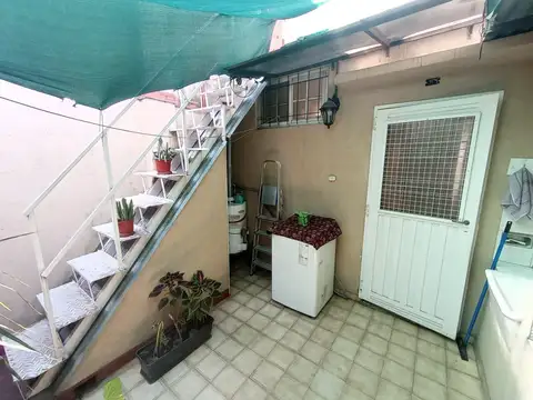 Depto Tipo Casa en Venta de 2 ambientes
