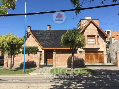 Casa en Venta, Hipólito Yrigoyen 770, Belén de Escobar