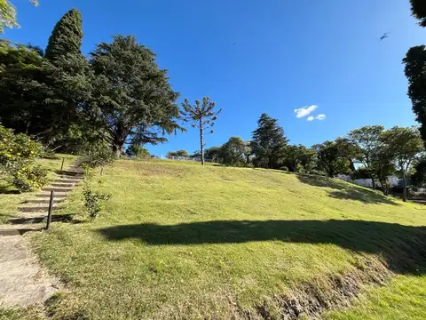 Casa con vista y bajada al rio