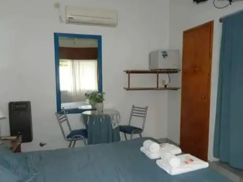 Oficina 10 ambientes con 7 baños