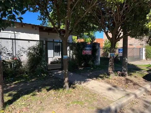 Casa en Venta c/ Galpón