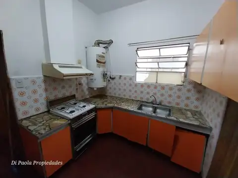 Depto Tipo Casa en Venta en Temperley, USD 45.000