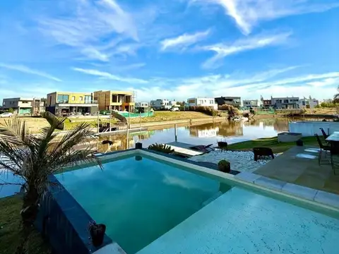 Casa en Alquiler de 3 dormitorios